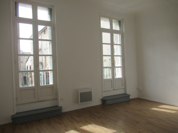 Offres de location Appartement Castelnaudary 11400